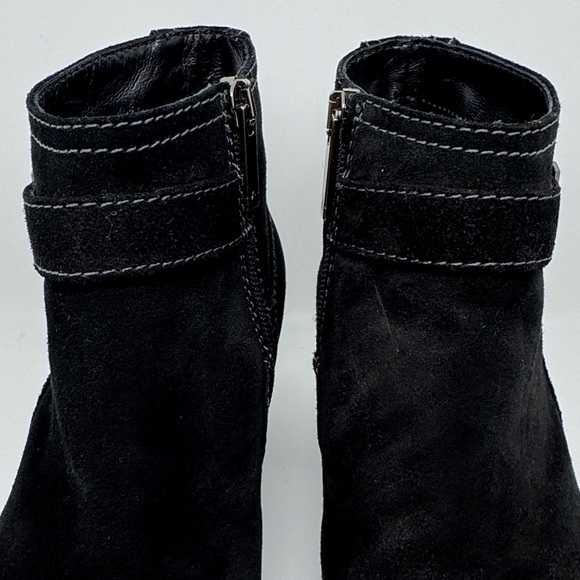 Aquatalia Black Suede Semi Pointed Zip Closure Ankle Booties Boots Size 8.5 - Picture 6 of 16